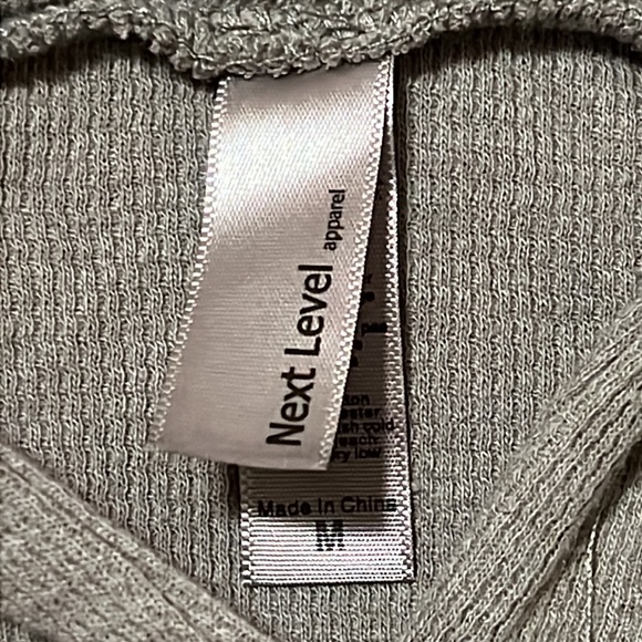 Brand new Next Level women’s Hoodie 60/40 - Picture 4 of 5